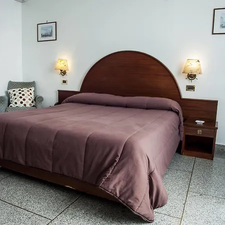 Hotel La Tripergola 3*