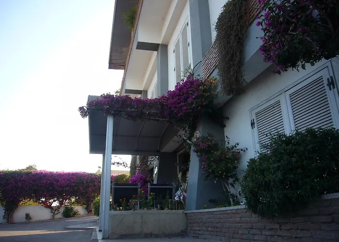 La Tripergola Hotel